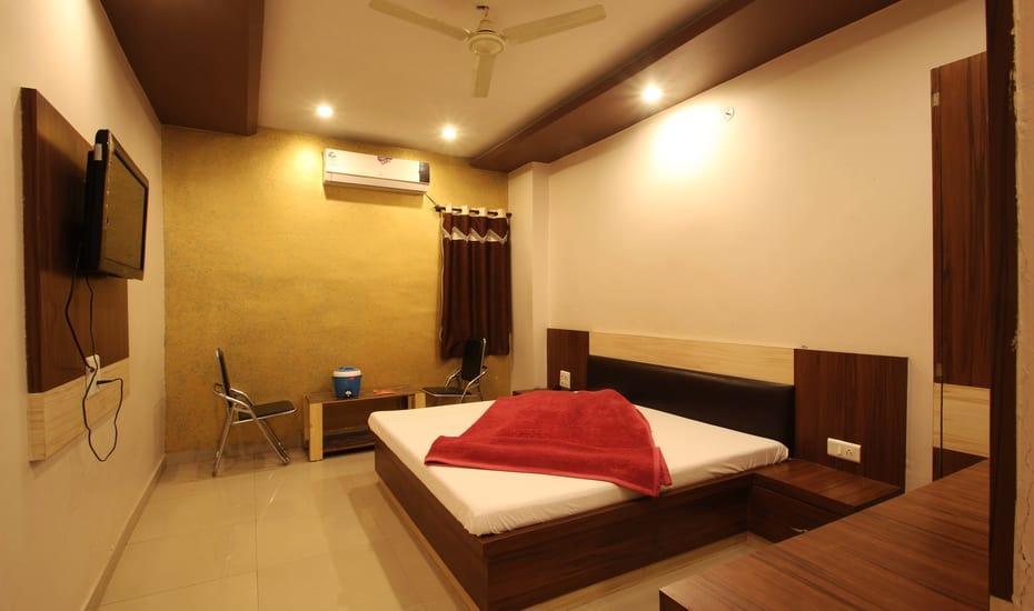 Hotel Pakeeza อัจเมอร์ ภายนอก รูปภาพ