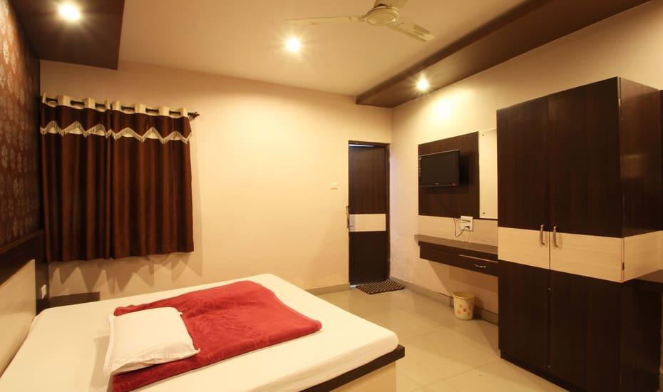 Hotel Pakeeza อัจเมอร์ ภายนอก รูปภาพ