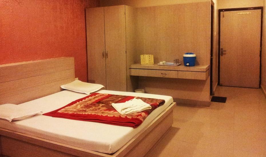 Hotel Pakeeza อัจเมอร์ ภายนอก รูปภาพ